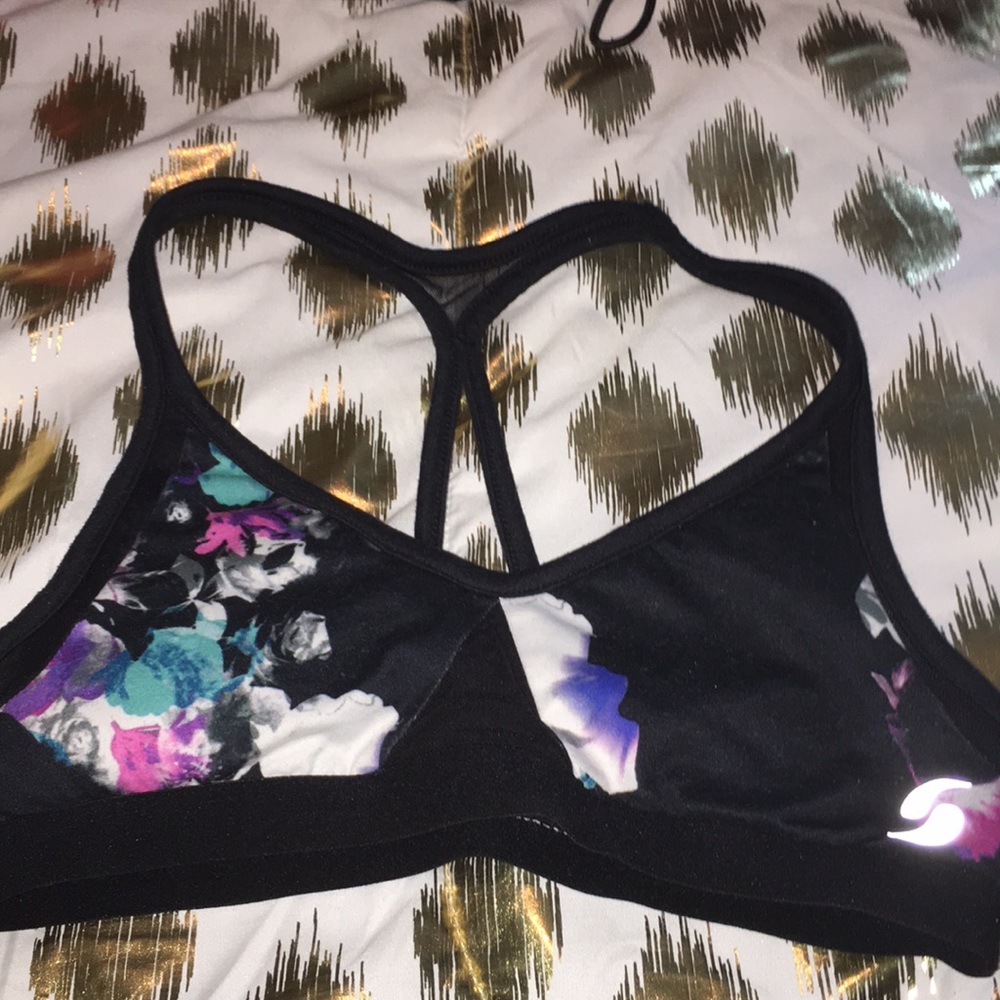 Sports bra